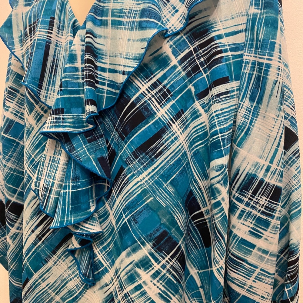 Catherines Ruffled neckline long sleeve Dress - Picture 4 of 6